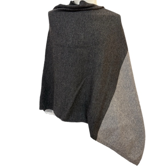 Celeste Wool & Cashmere Poncho - Picture 1 of 15